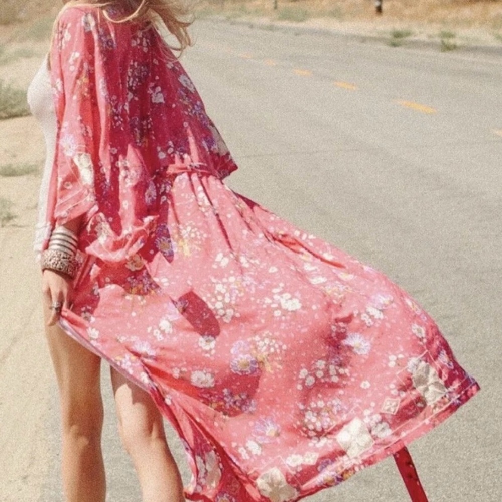 Spell Sundancer Kimono in Rose Red O/S